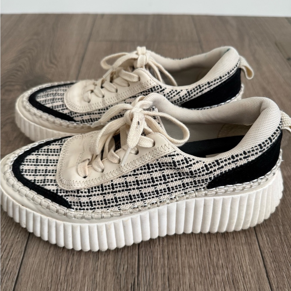 Dolce Vita sneakers